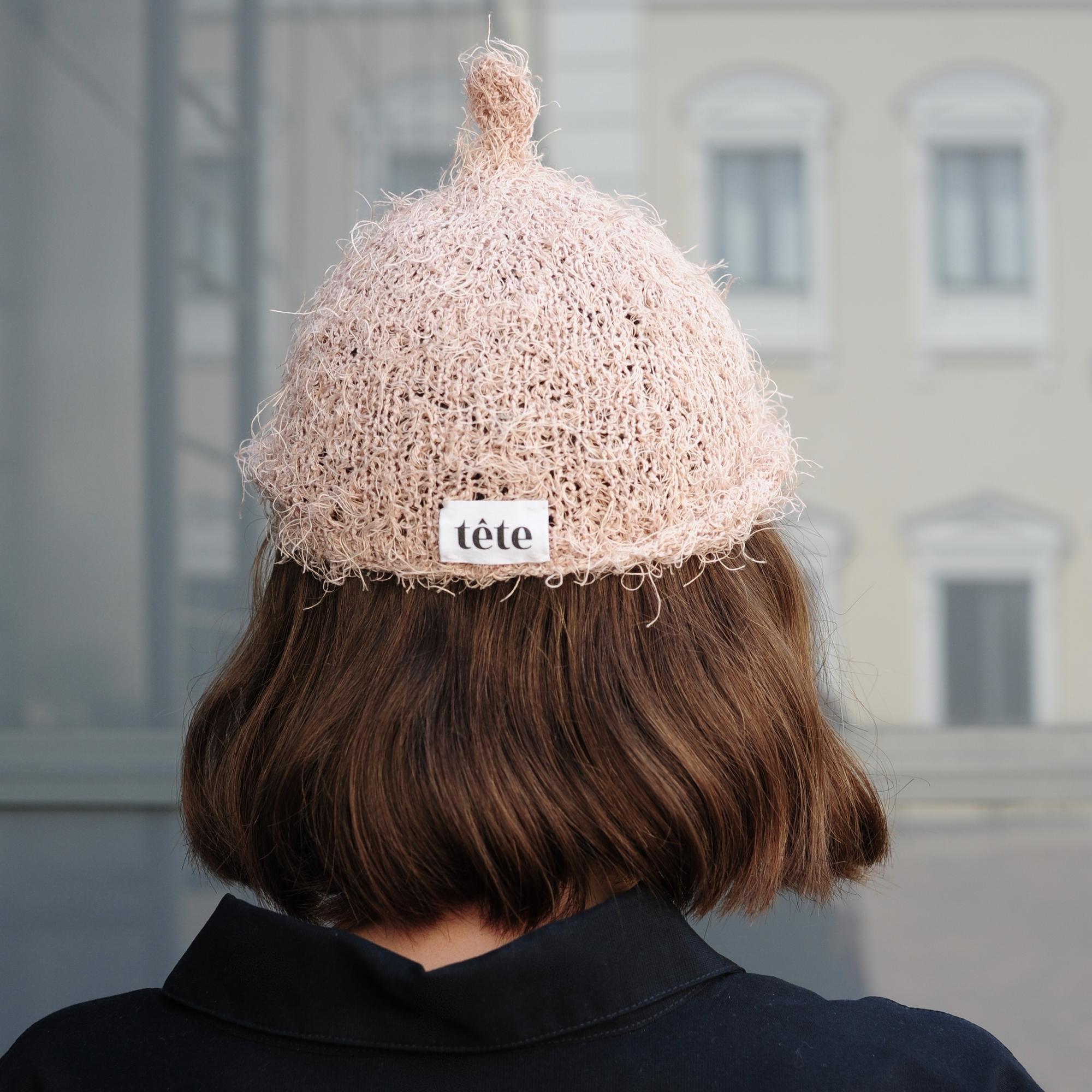 Шапка с пимпой какао