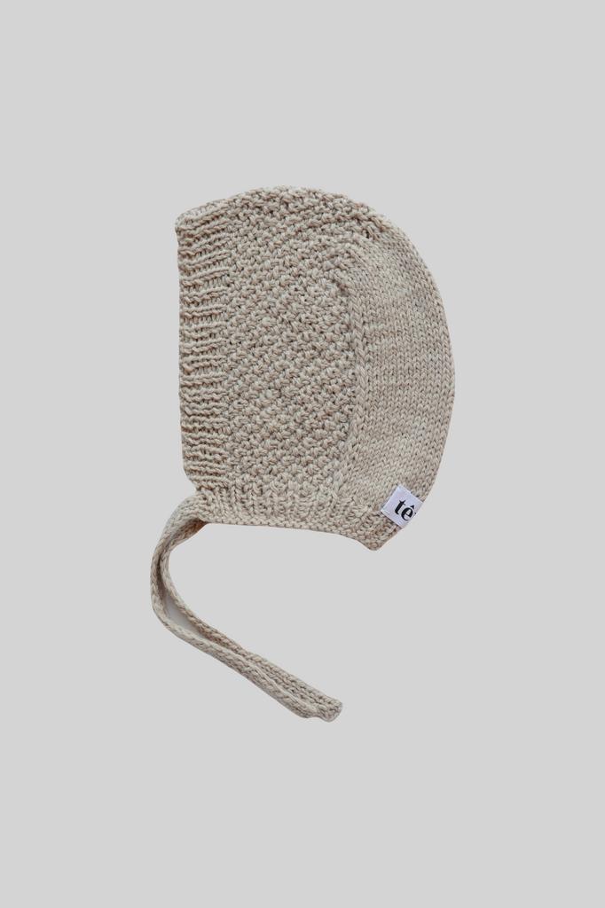 Чепчик светло-бежевый