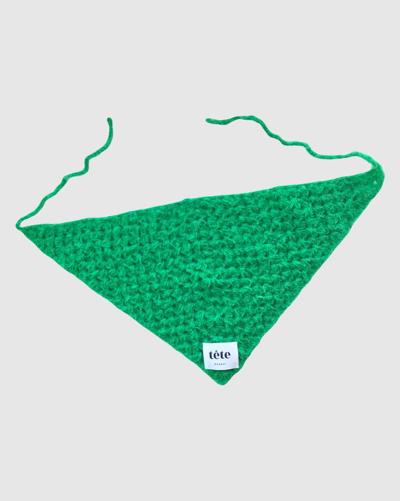 Косынка зеленая из фактурного хлопка