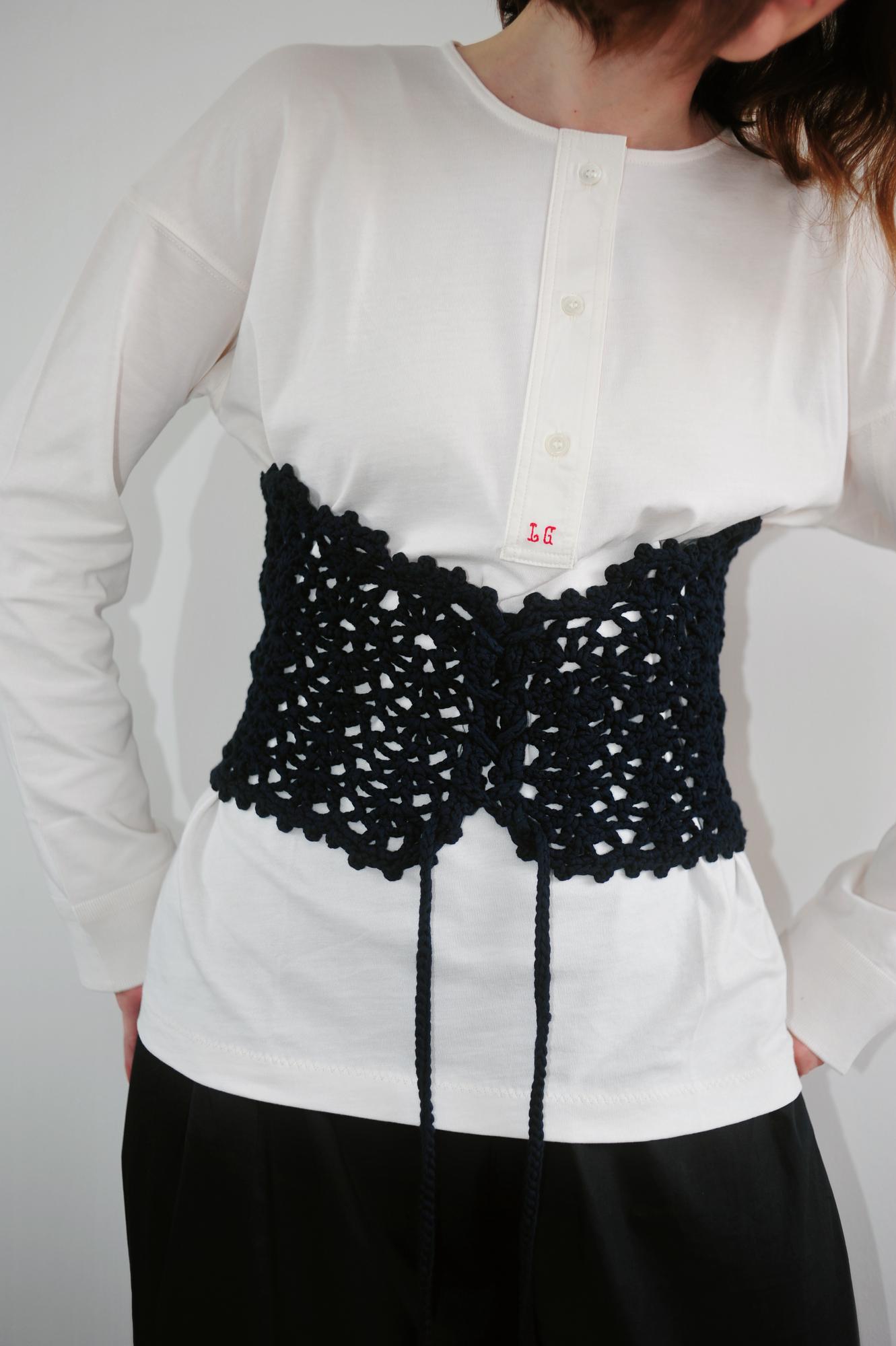 Корсет вязаный