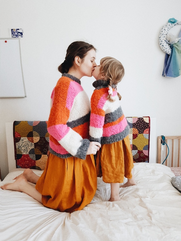 мастер-класс по 2 полосатым свитерам для family look