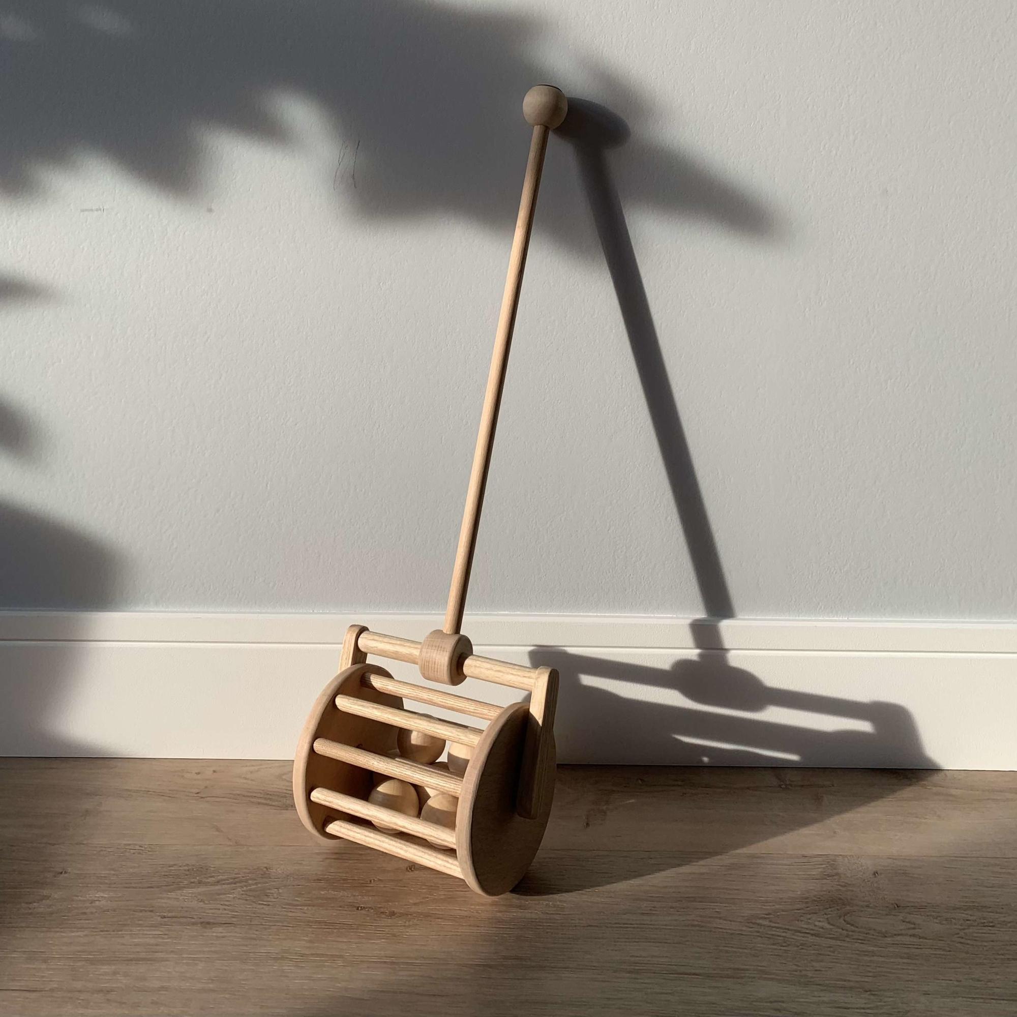 Деревянная каталка барабан