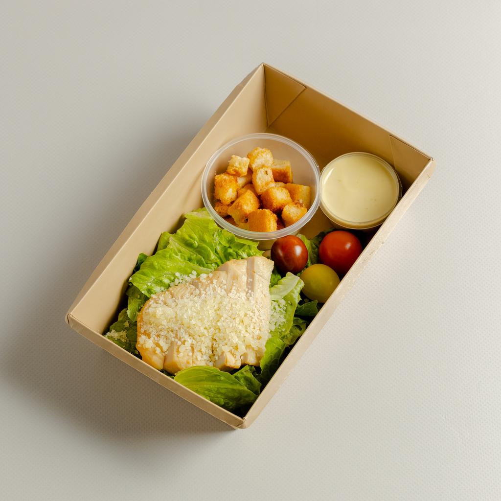 Салат цезарь с курицей, 140 гр (2 порции)
