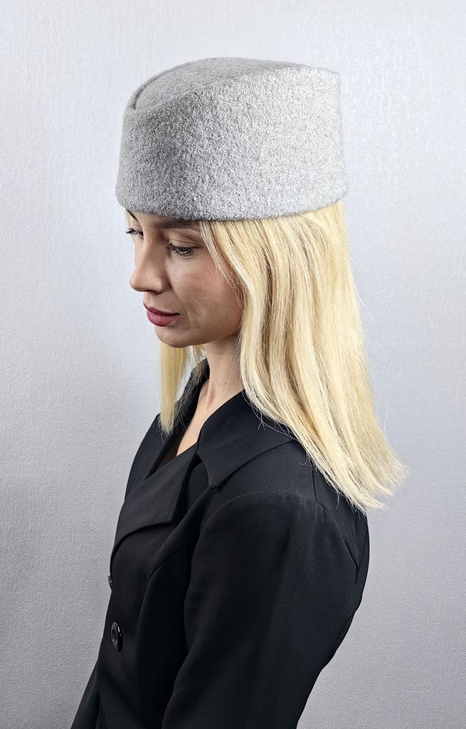 Пилотка  из полушерсти