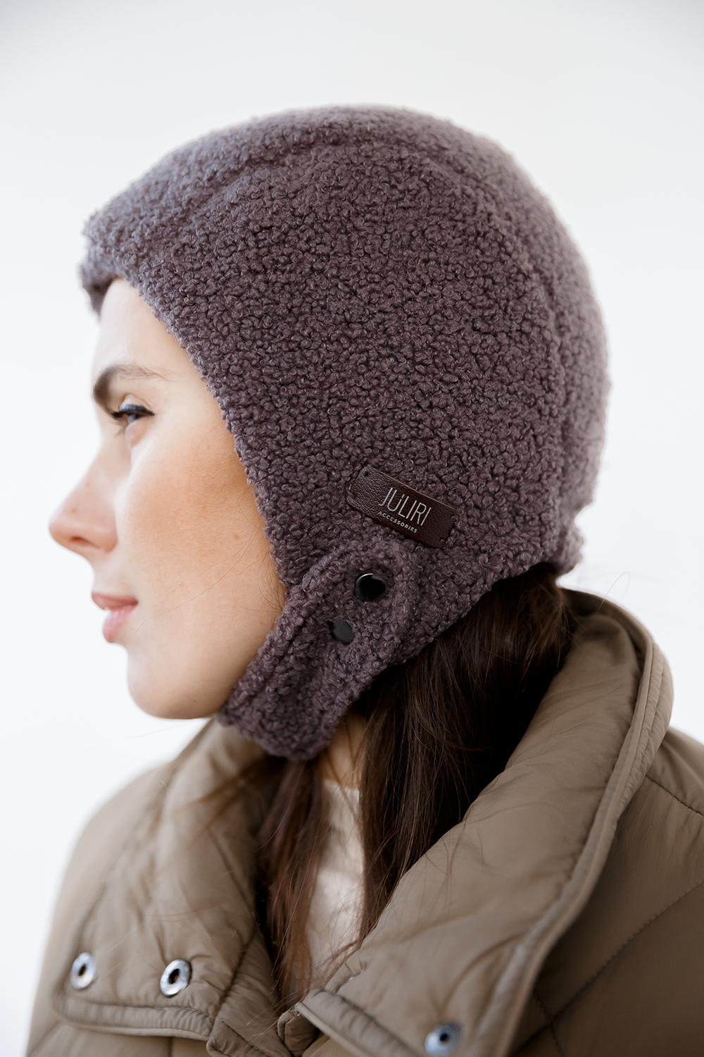 Чепчик из искусственного барашка