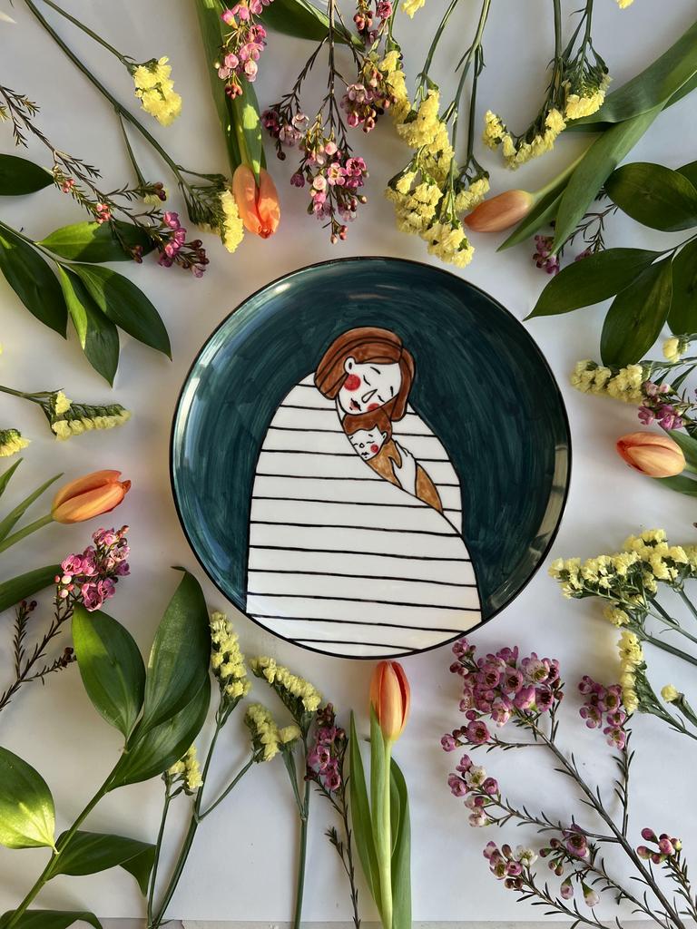 Тарелка "Материнство" №6