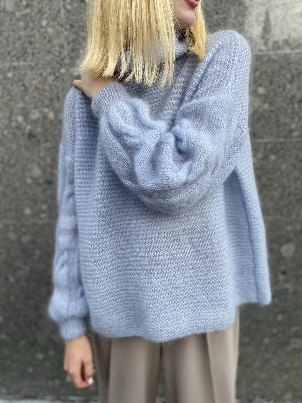 Свитер "Воздух" небесный