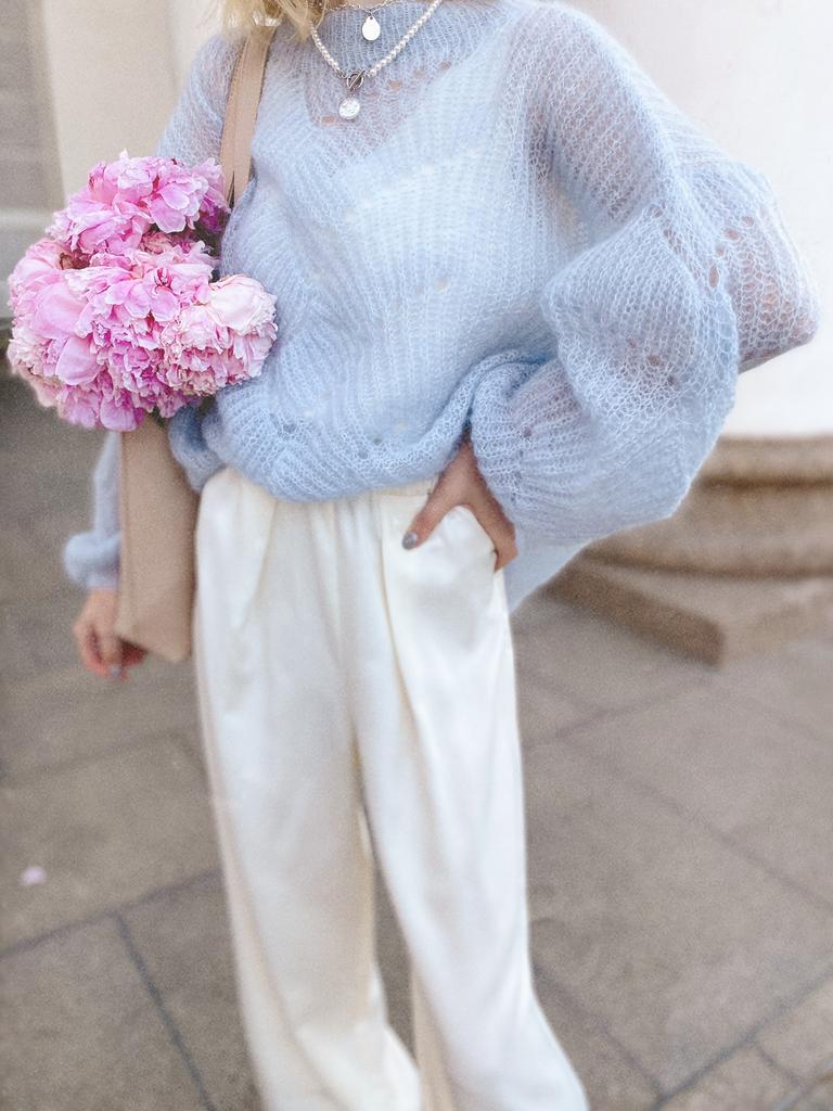 Свитер "Волны" небесный