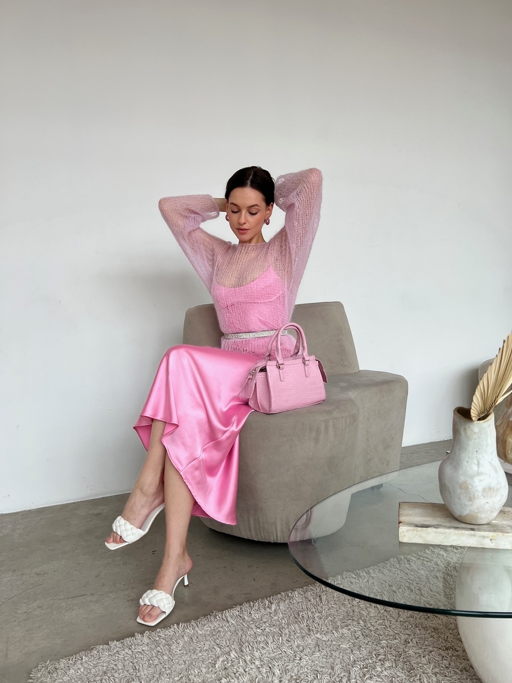 Паутинка светло-розовый