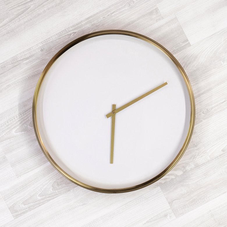 Часы настенные большие