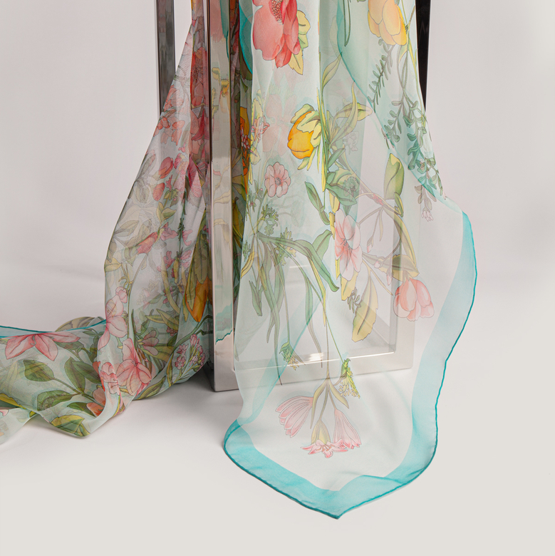 Платок шифон 140х140