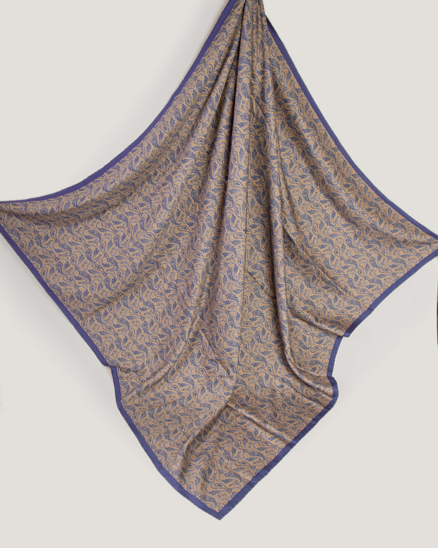 Платок 140х140 двухсторонний