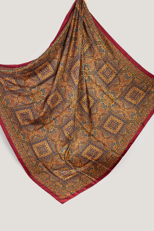 Шелковый платок 140х140