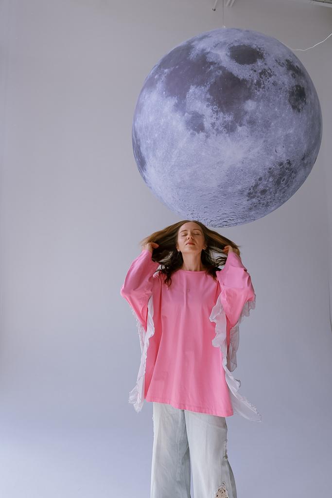 Оверсайз лонгслив с рюшами