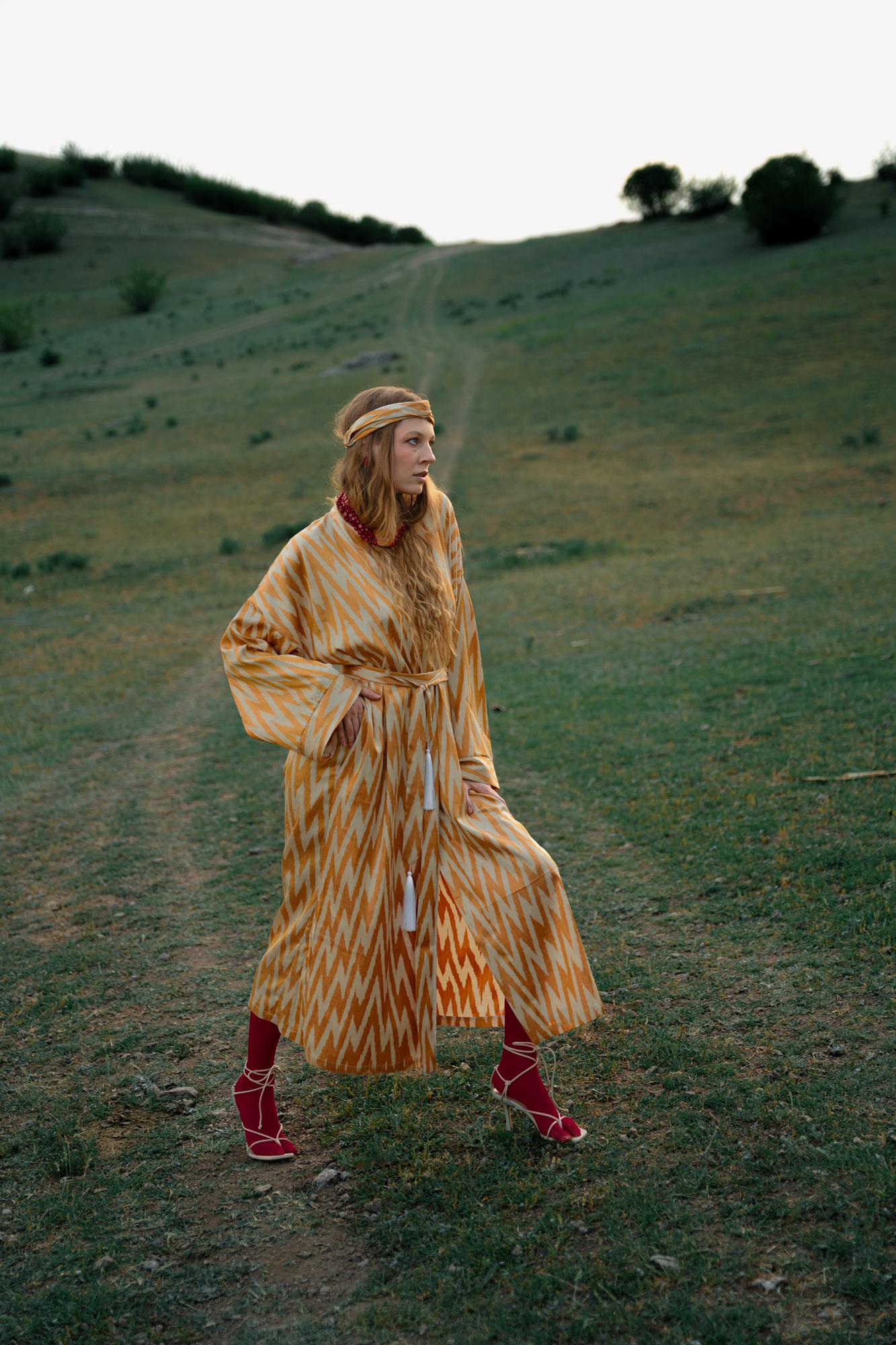 Шелковый кафтан ZIGZAG GOLD