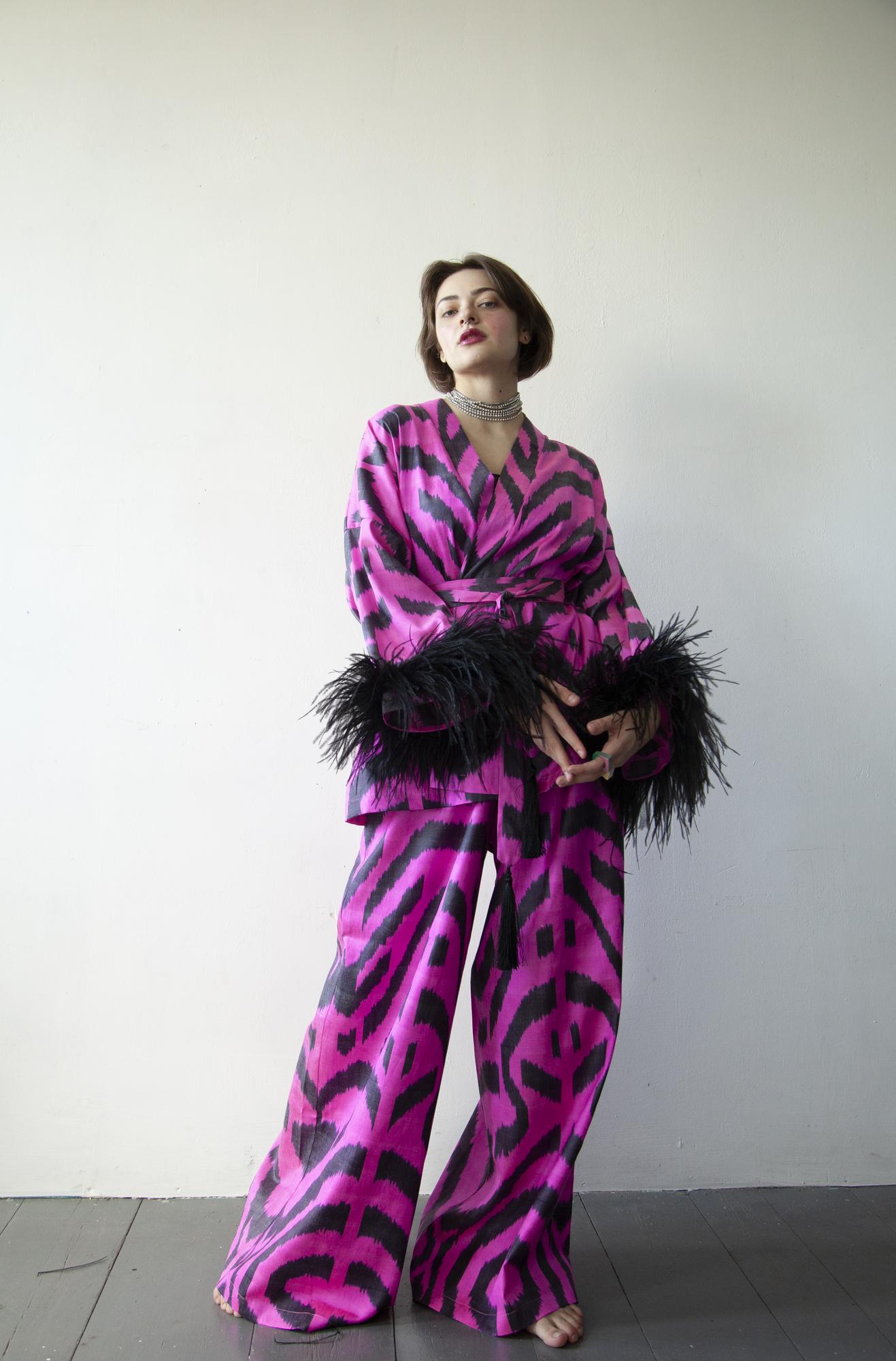 Шелковый костюм PIGALLE