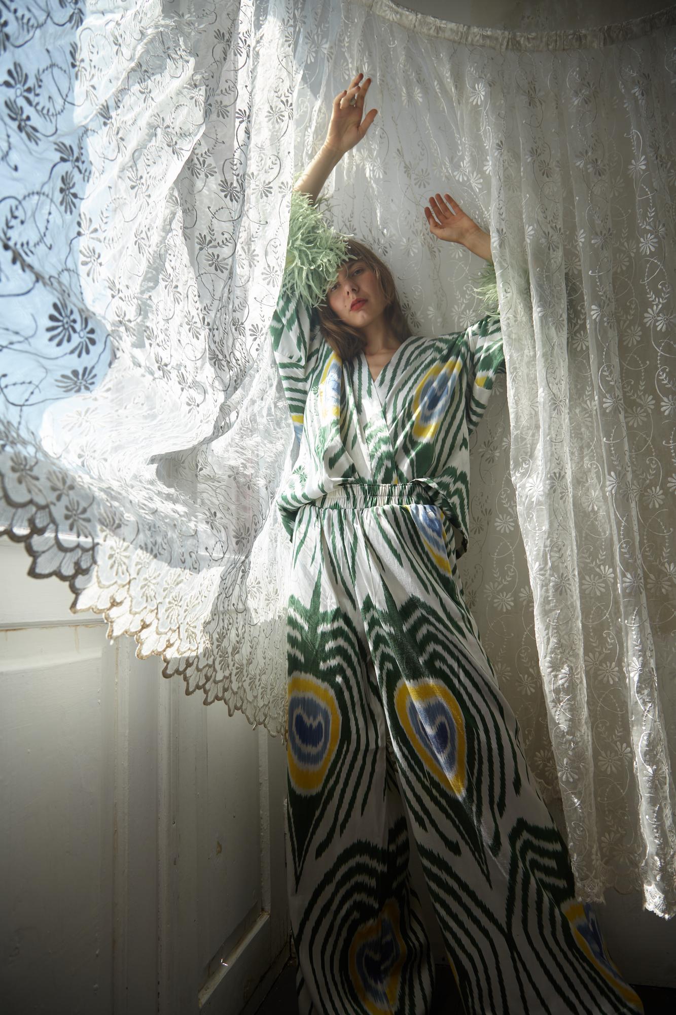 Шелковый костюм PEACOCK