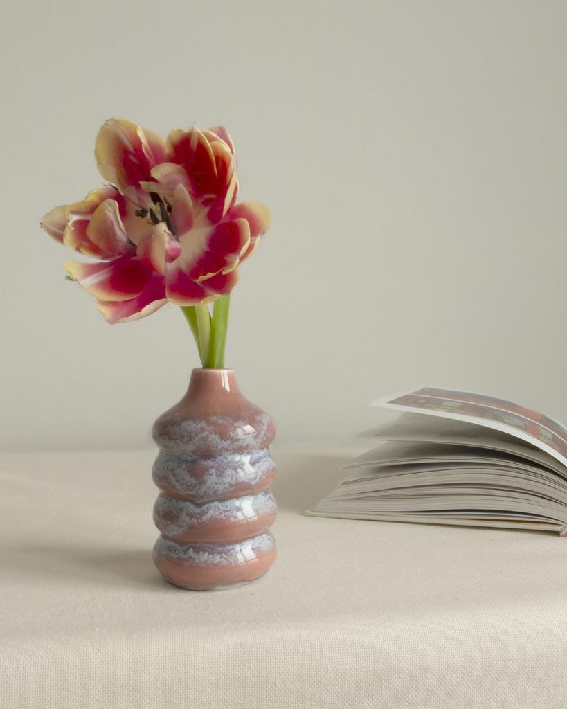 Ваза для одного цветка керамическая