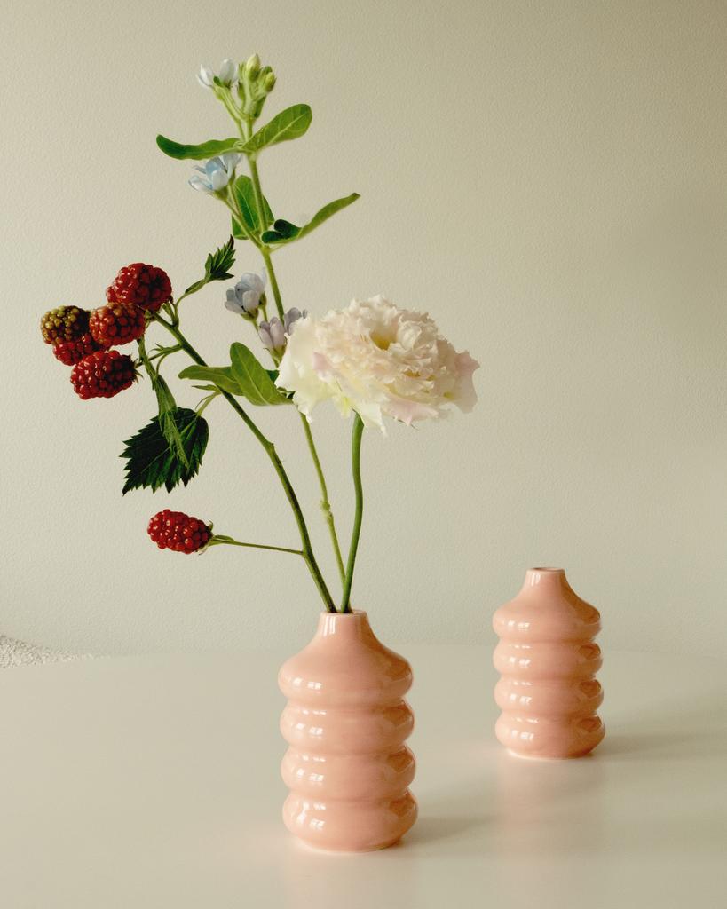 керамическая ваза розовая