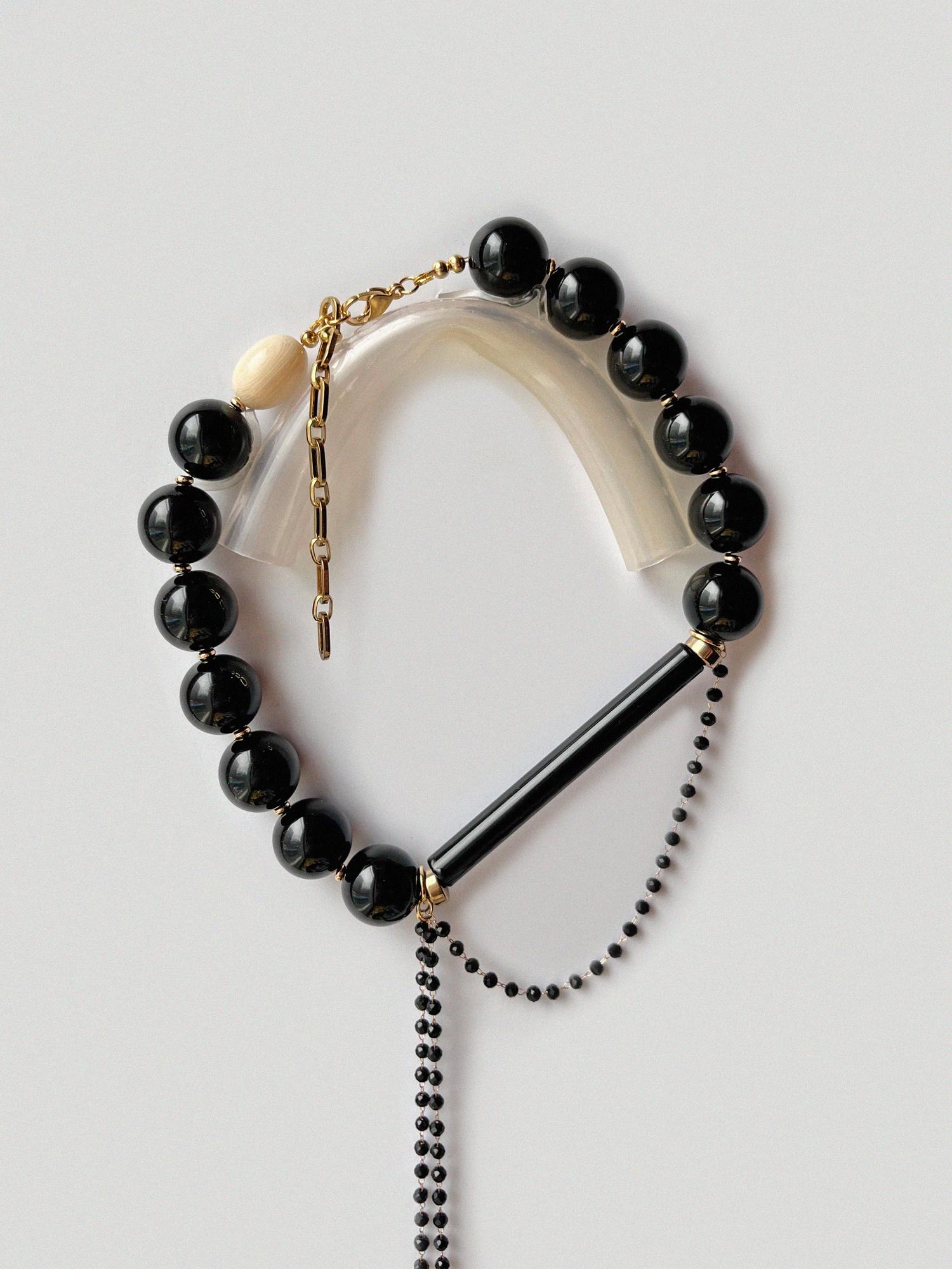 Колье Black Queen