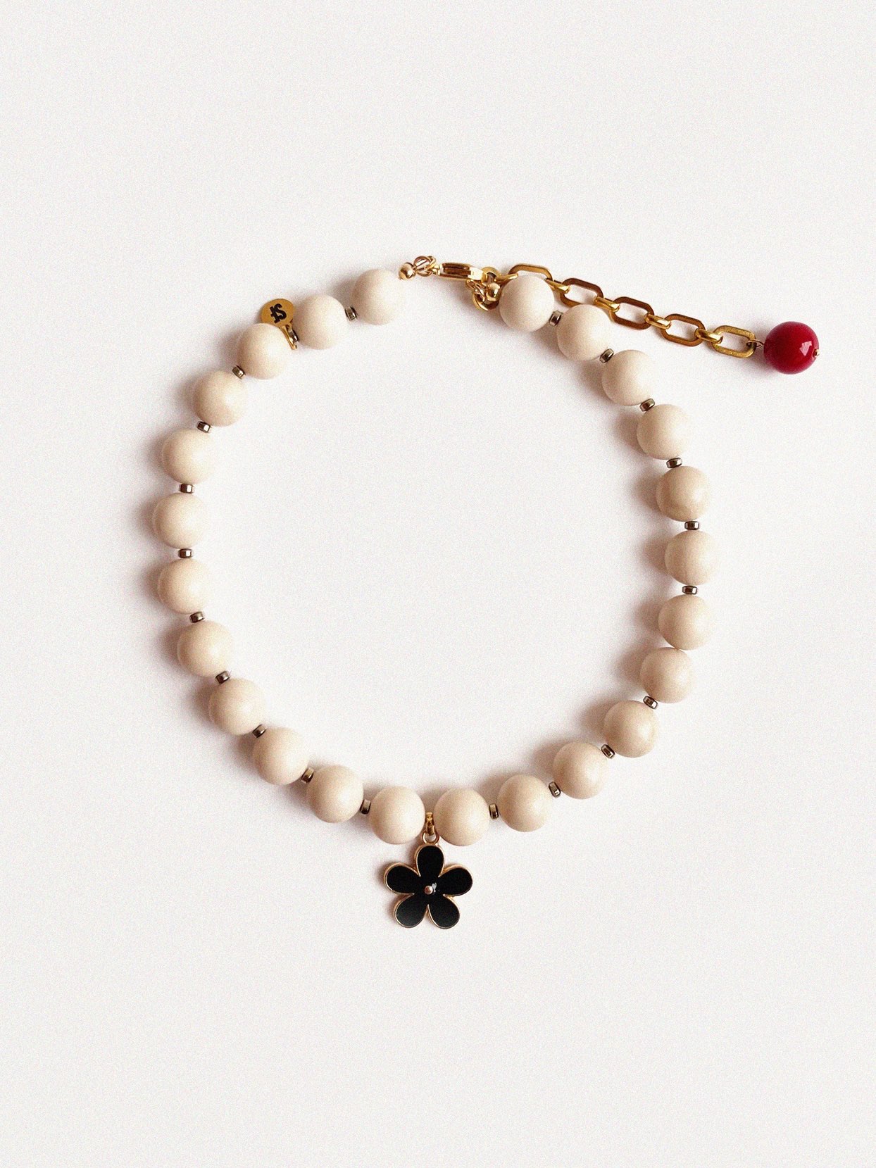 Колье из яшмы с подвеской - цветком