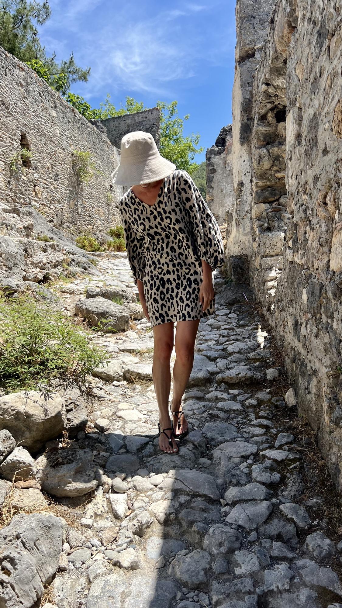 Платье из тенселя Лео