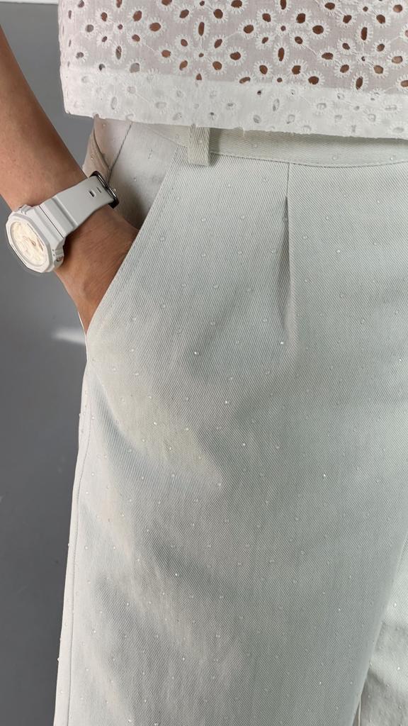 Джинсы Mom's со стразами