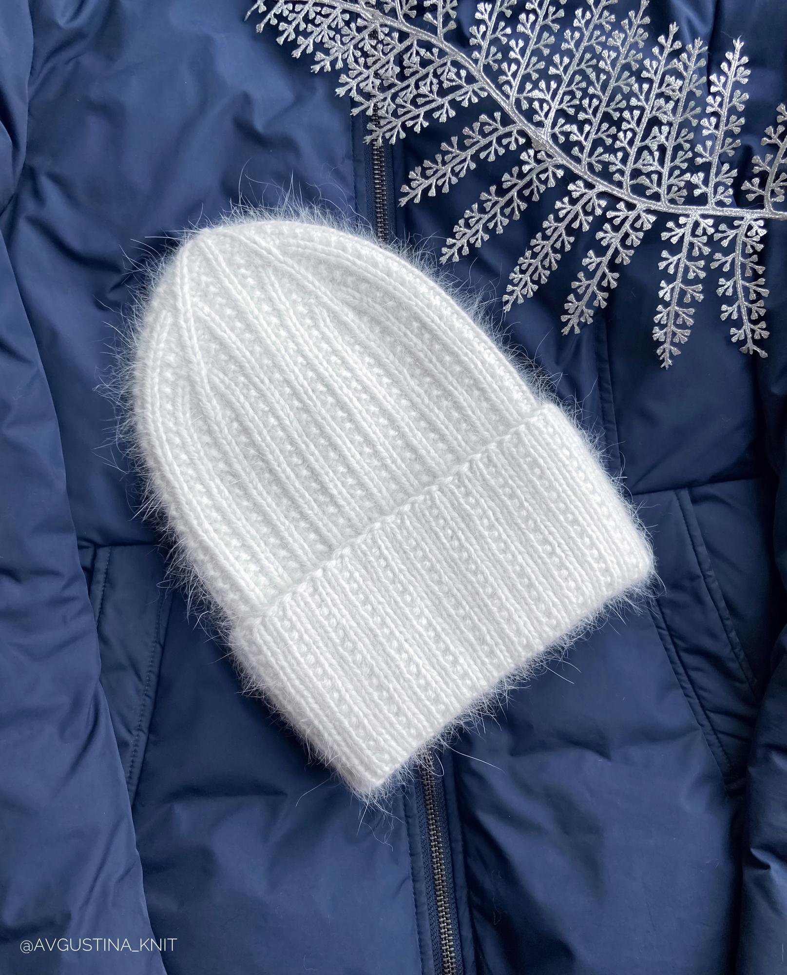 Жемчужная шапка белая