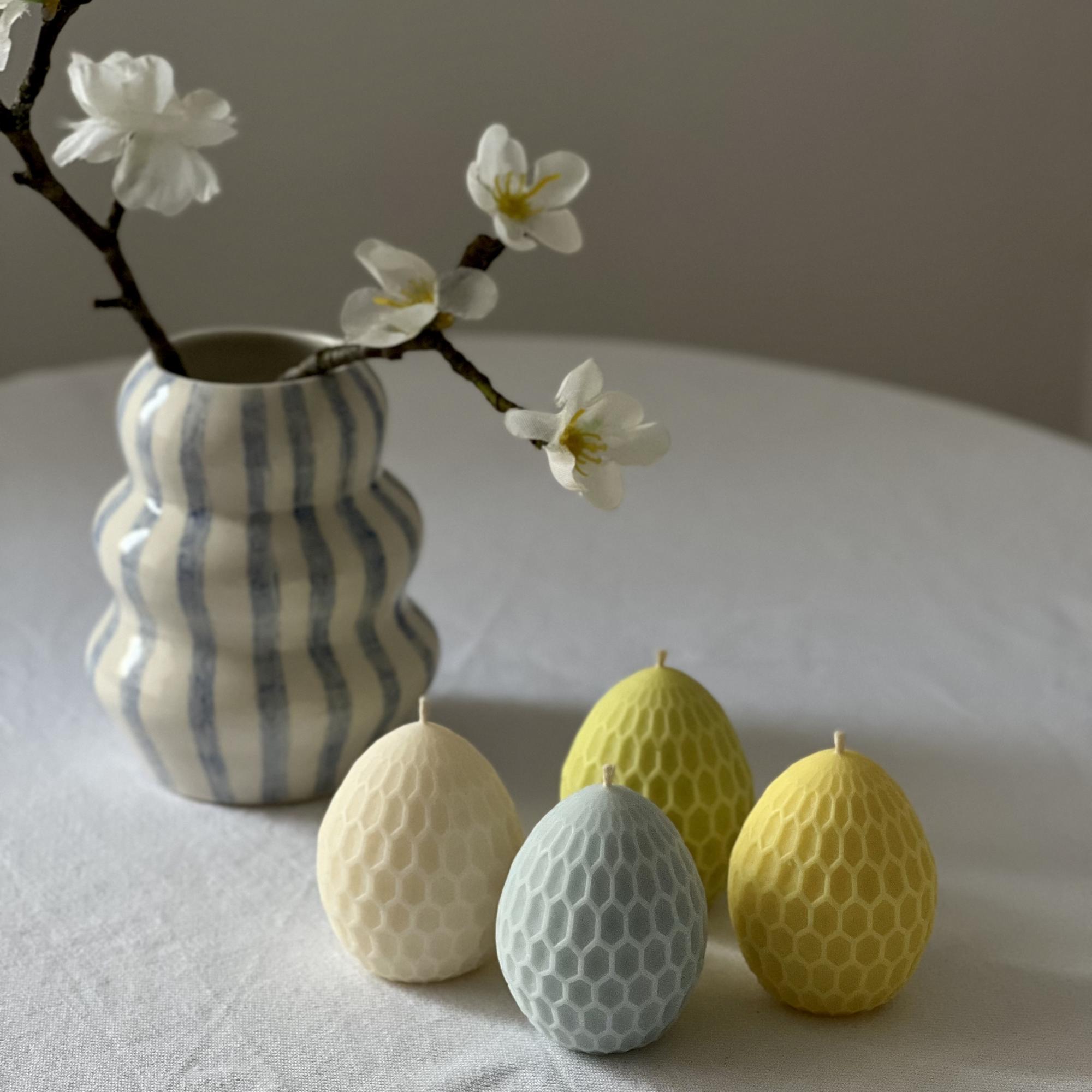 Свеча "Яйцо с сотами"