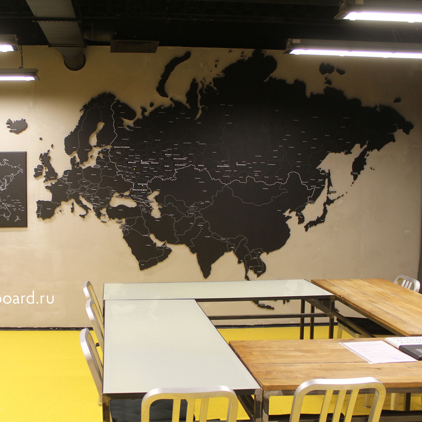 Фигурная тонированная пробковая карта Евразии