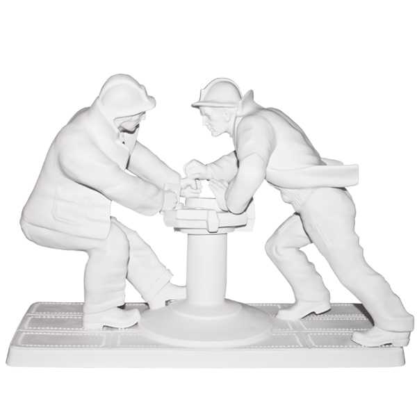 Скульптура "На буровой". Бисквит