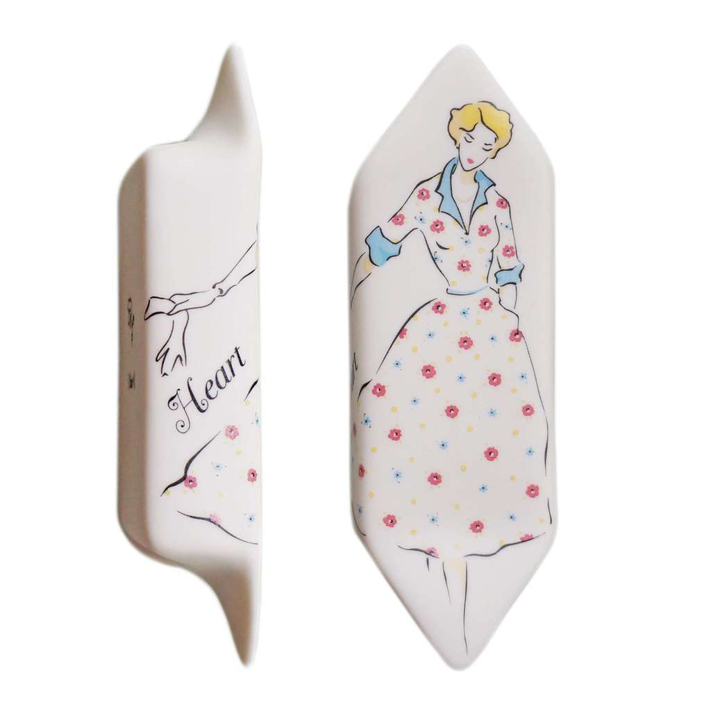 Конфета "Модница" в белом платье