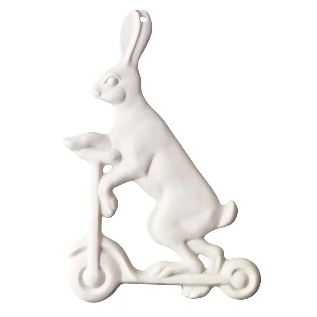 Елочная игрушка "Заяц на самокате"