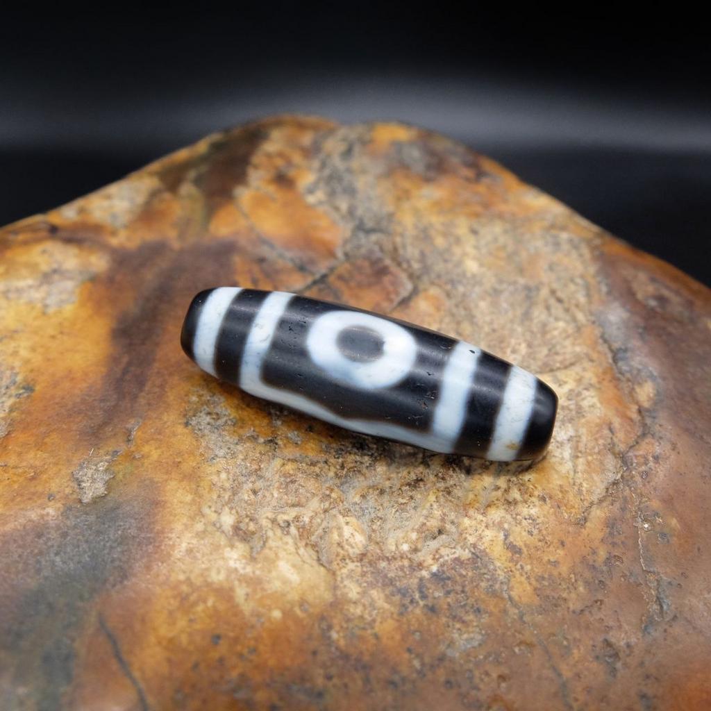 Бусина дзи 3 глаза №23