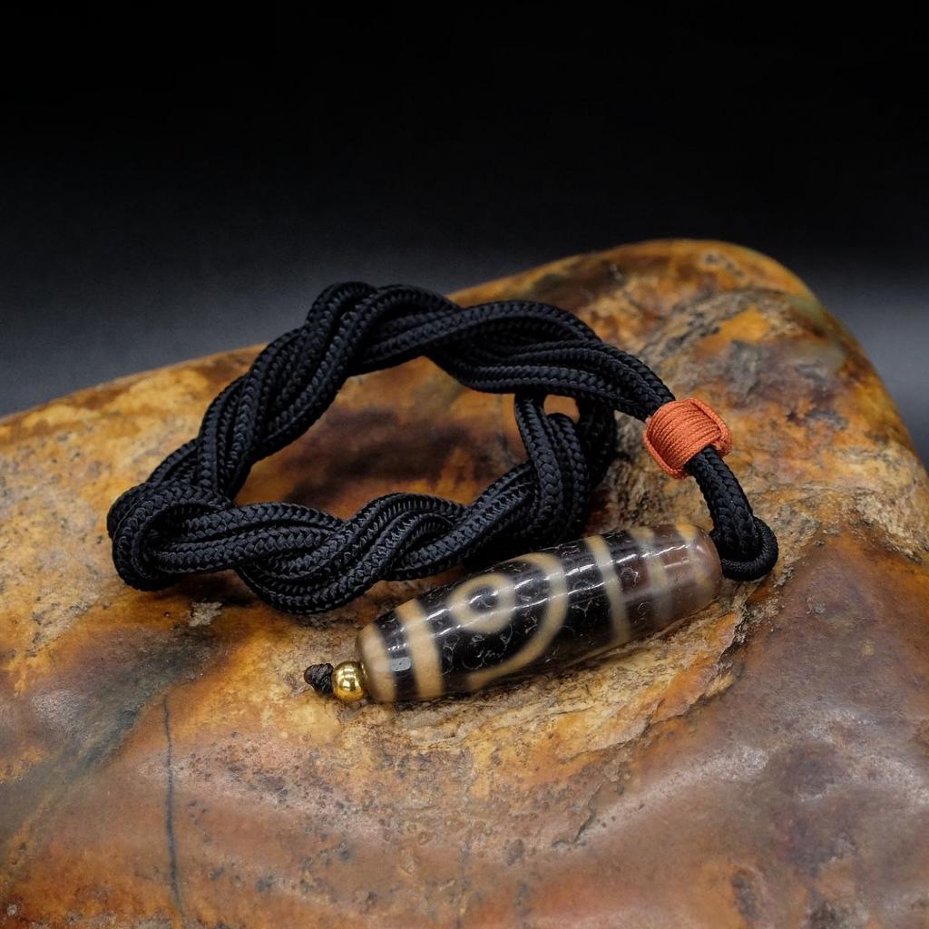 Бусина Дзи 2 глаза №18