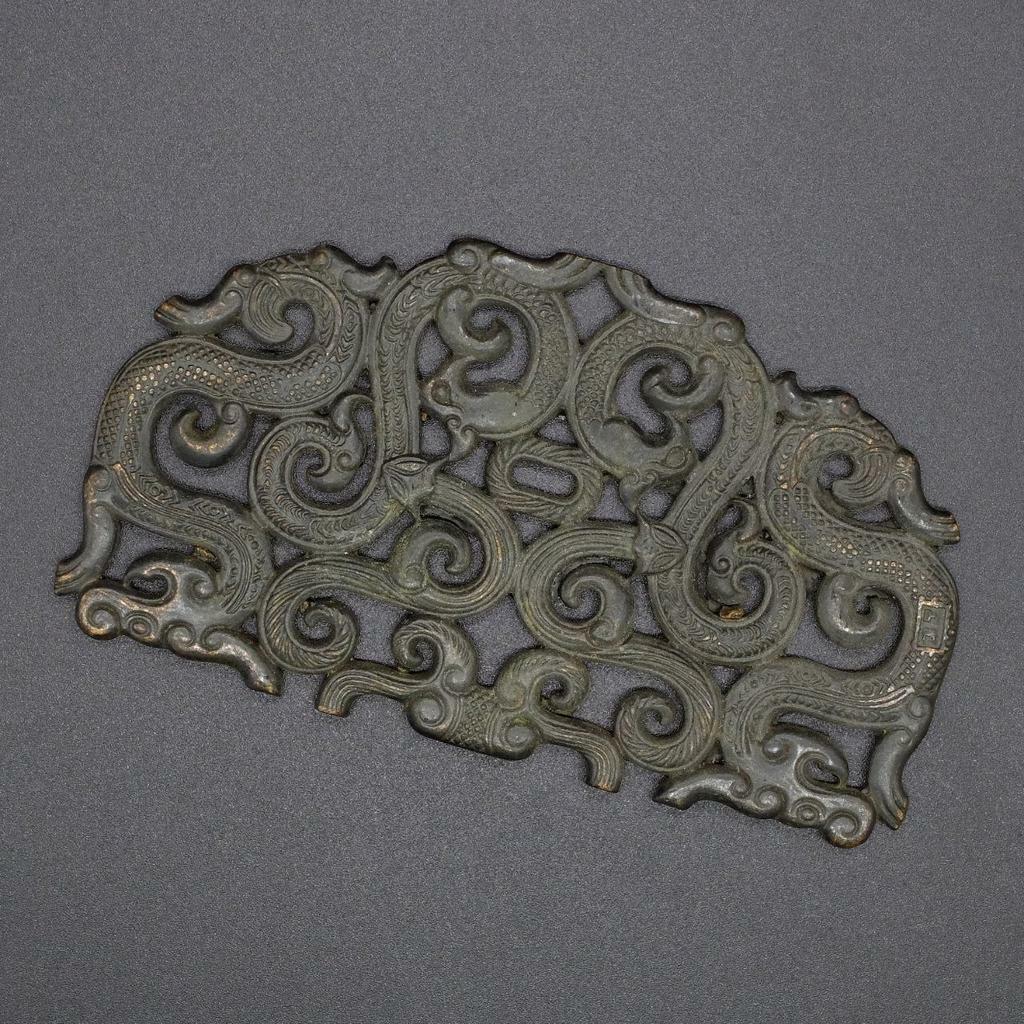 Декоративный элемент из бронзы