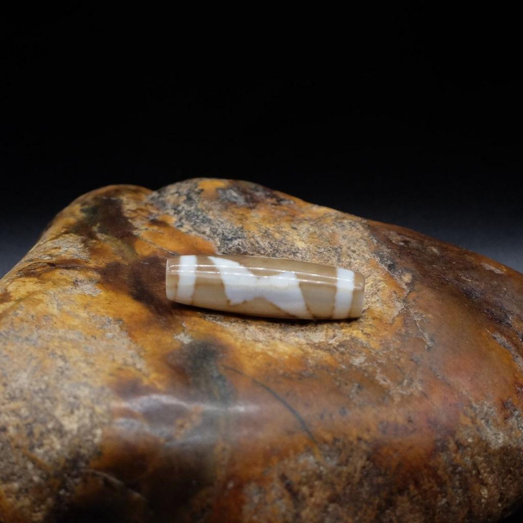 Бусина Дзи Гаруда и молния N°33