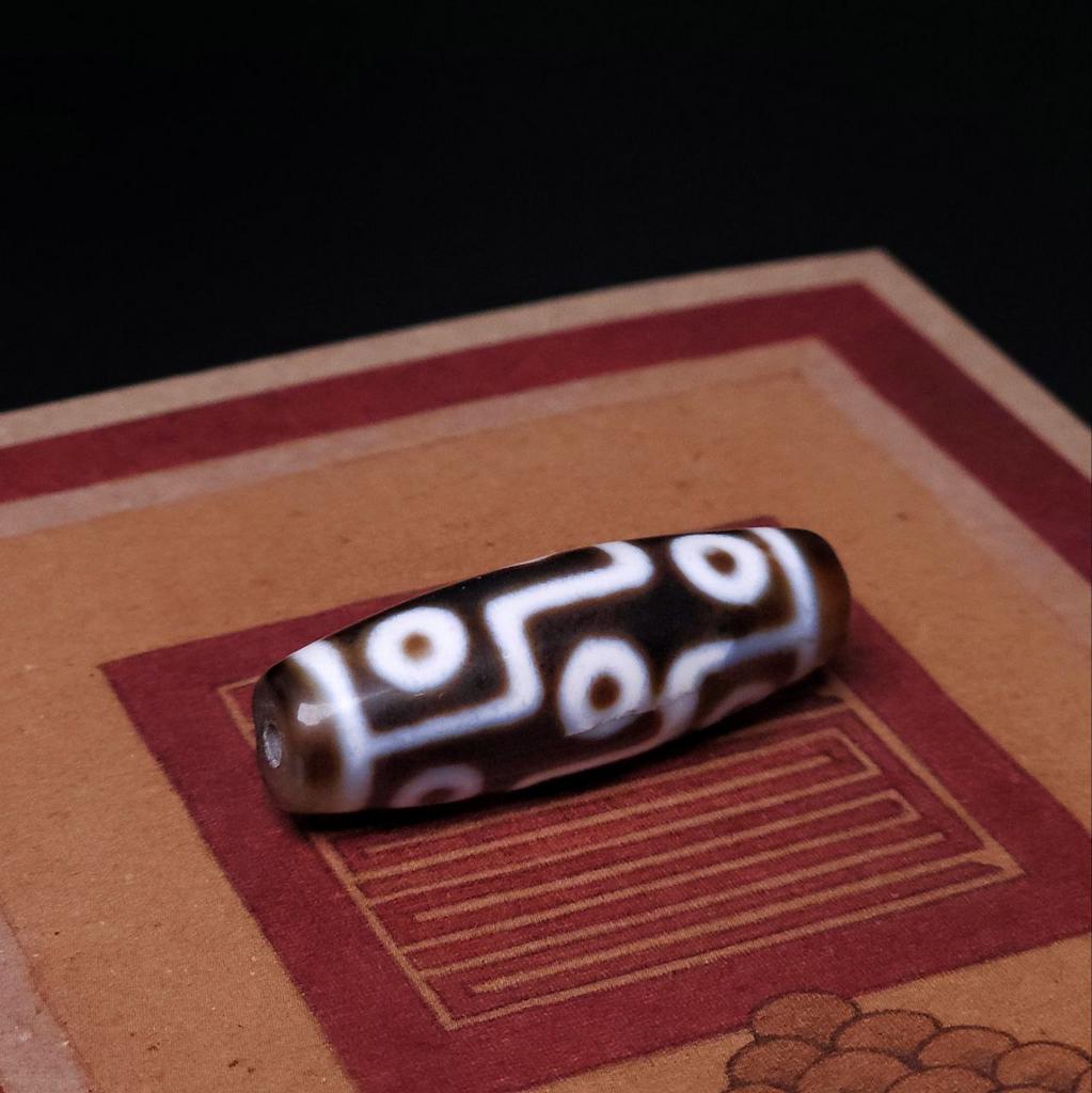 Бусина Дзи 9 глаз N°69