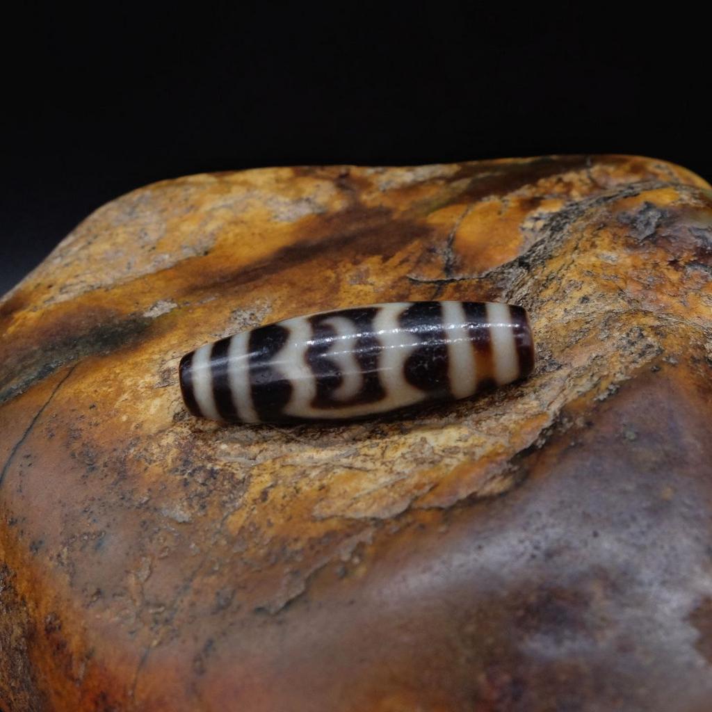 Бусина дзи Гаруда №42 original