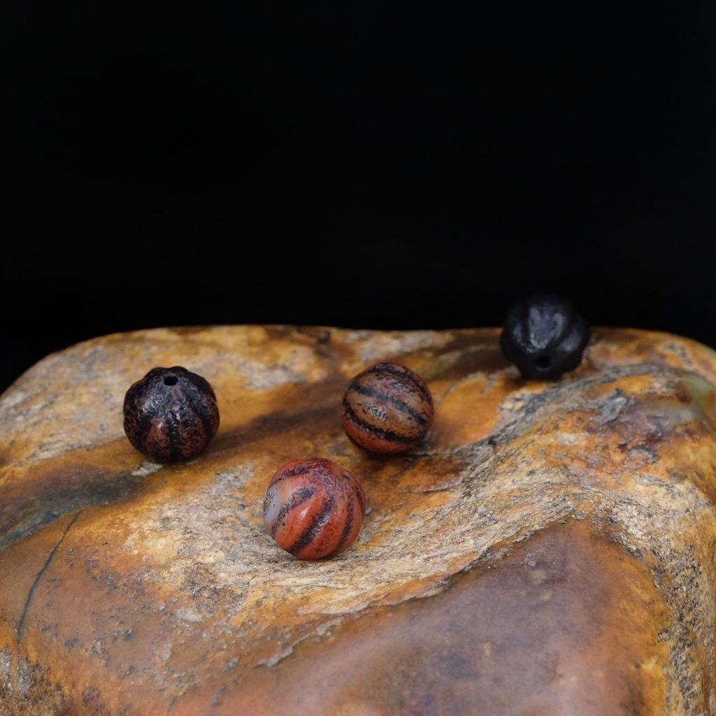 Бусина "Старый агат" тыковка