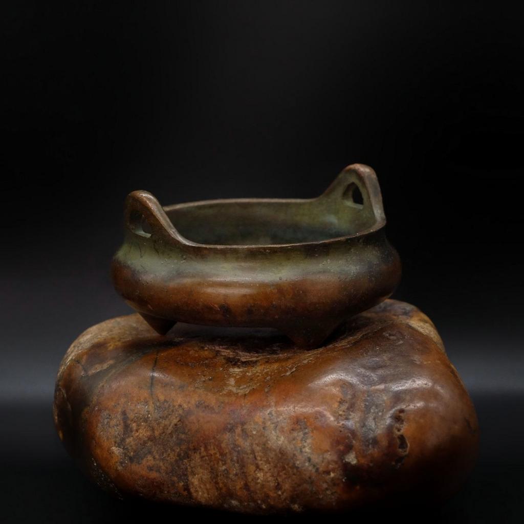 Курильница Дин с маленькими ручками