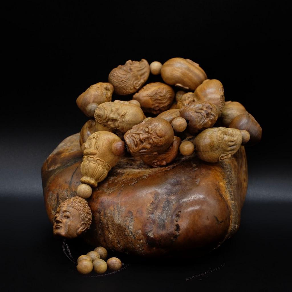 Чётки Архаты из зелёного сандалового дерева