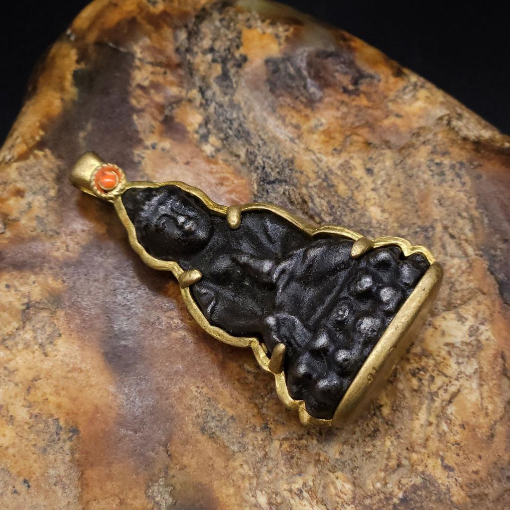 Подвеска Будда со ступой