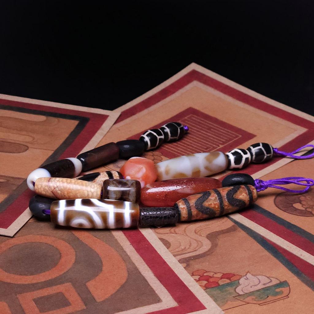 Набор бусин дзи (18 штук)