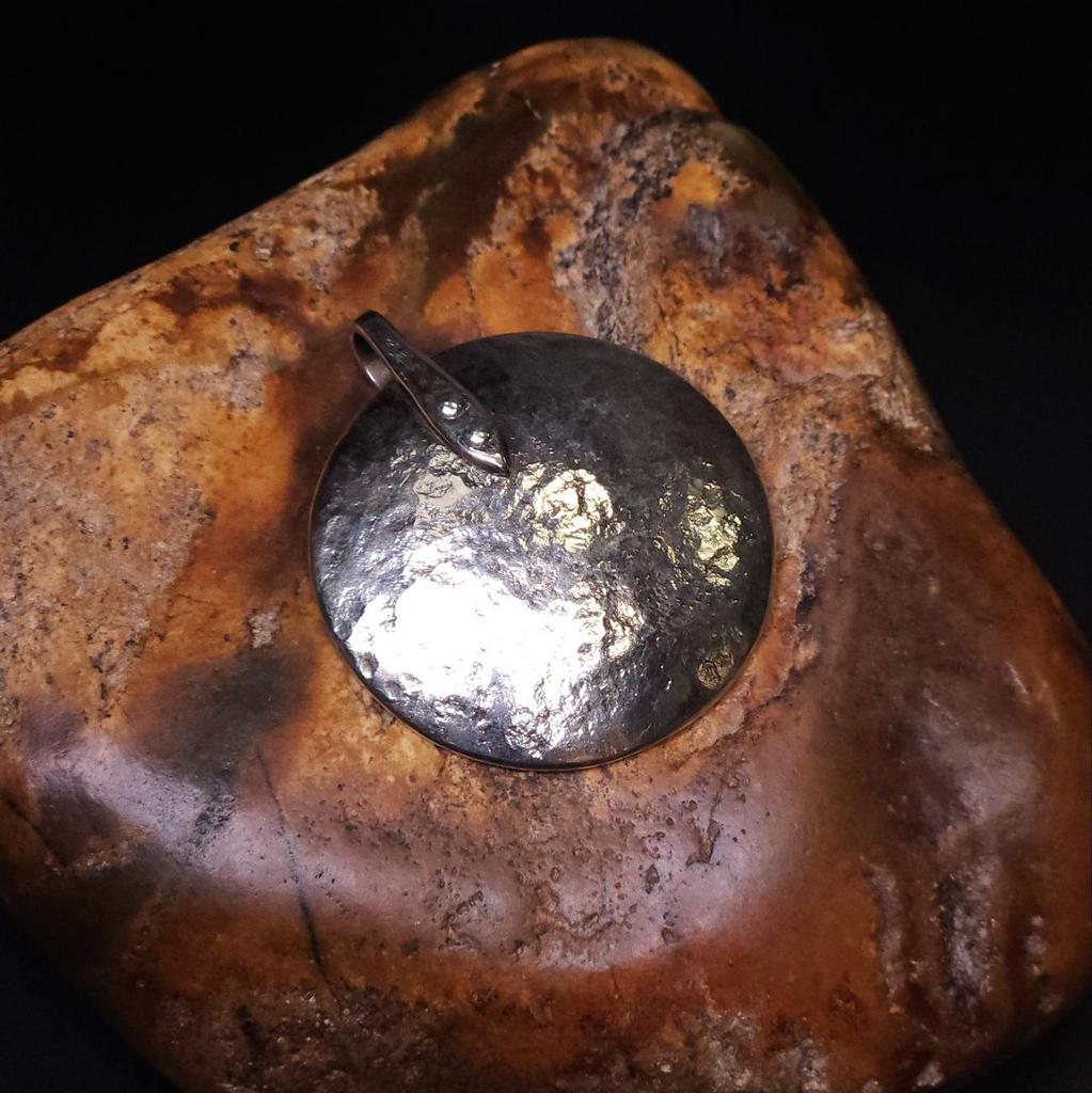 Кованое шаманское зеркало из нейзильбера 46 мм