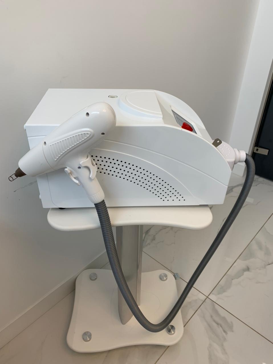 Лазер для карбонового пилинга и удаления татуажа Monaliza