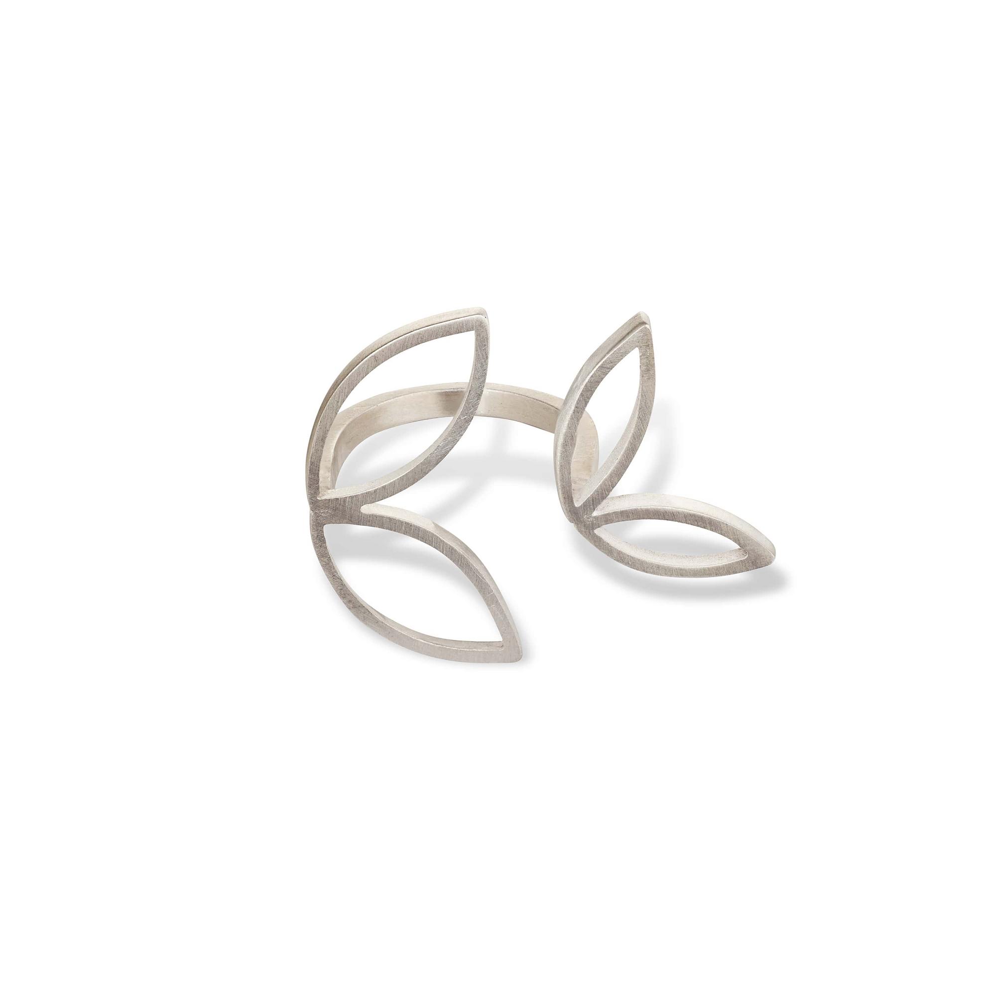 Burcu Büyükünal Открытое кольцо Leaves