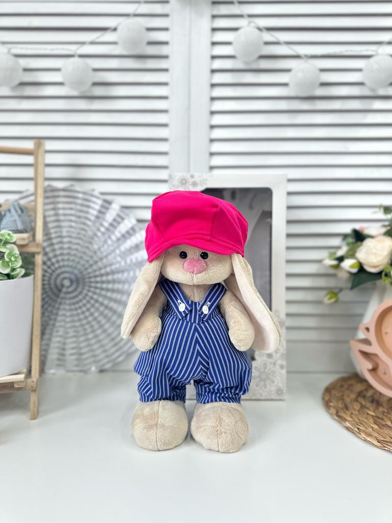 Именная игрушка с вышивкой имени и метрикой «Зайка Ми мальчик в комбинезоне»