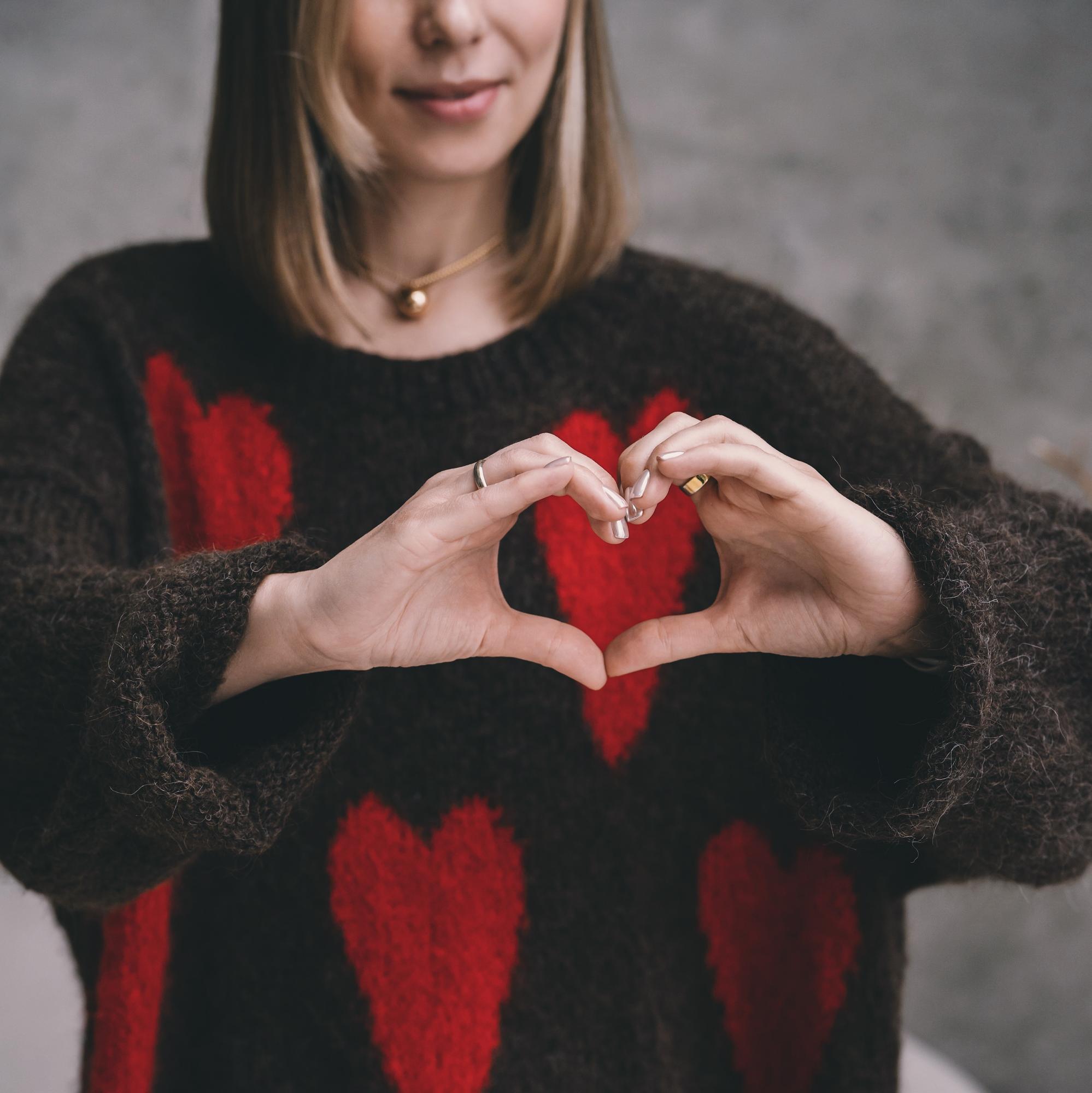 Описание джемпера #ТАЧ_МАЙ_ХАРД в формате PDF