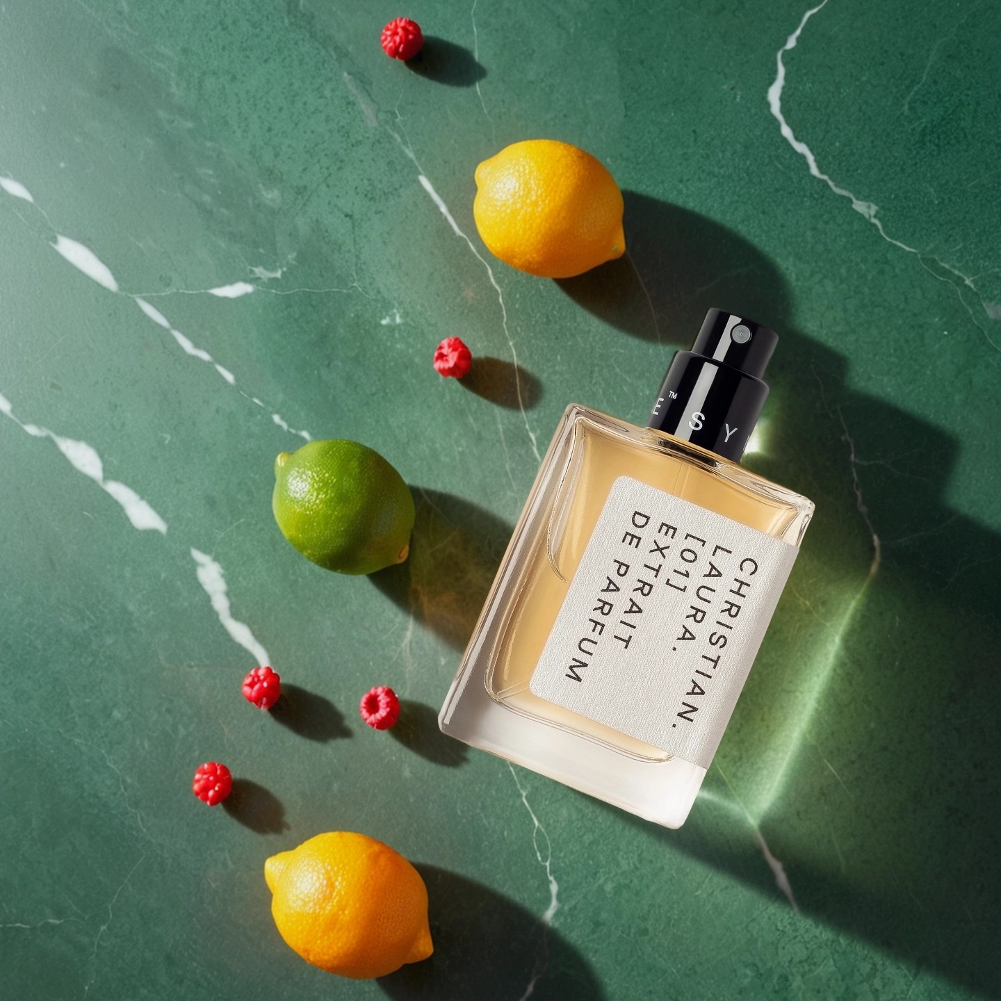 Christian. Laura, Synonyme